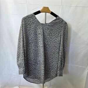 Cynthia Steffe Gray Leopard Print Blouse M